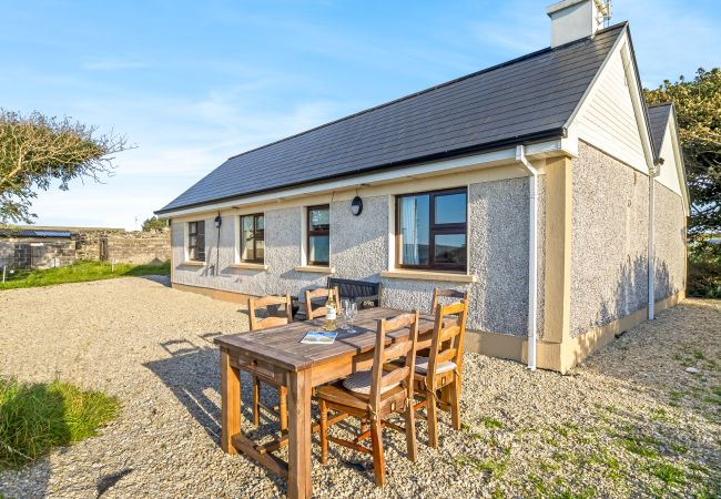 House in Ballyconneely - Flaherty Cottage, Cosy relaxing cottage with views