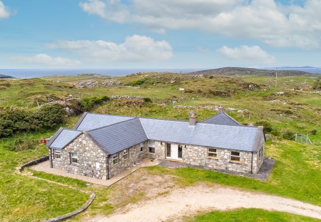 House in Ballyconneely - Diamond Cottage Mannin luxurious spacious property