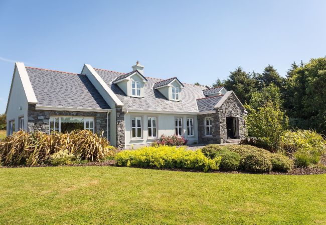 House in Moyard - Ballinakill Lodge home away from home