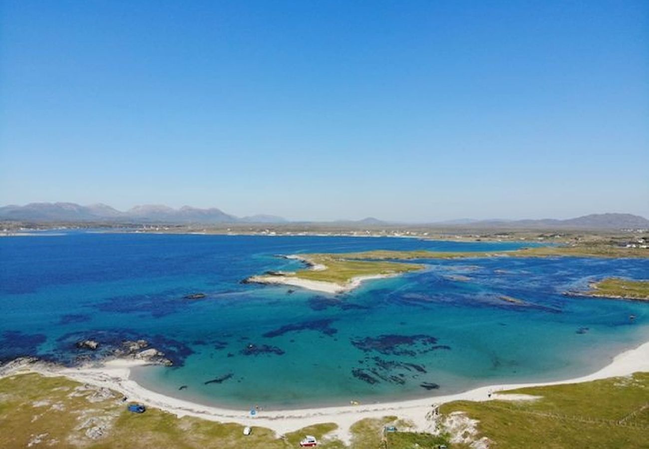 House in Ballyconneely - Beach House Mannin offering breathtaking views