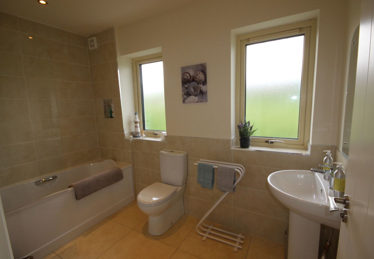 House in Ballyconneely - Beach House Mannin offering breathtaking views