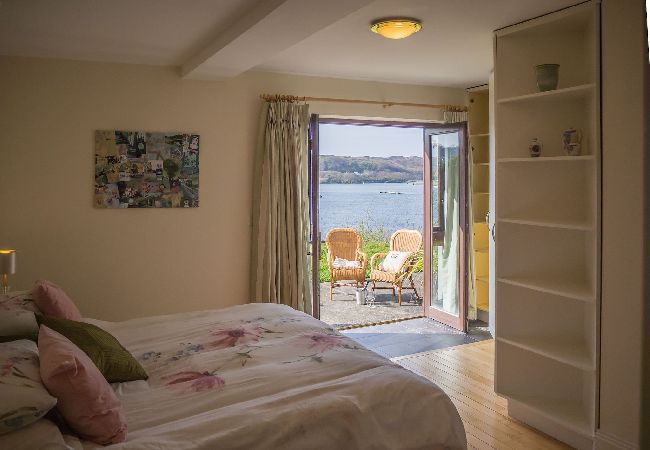 Apartment in Clifden - Helen's Hideaway is a quiet and idyllic spot