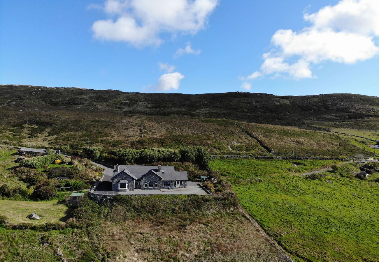 House in Clifden - Once Upon a Tide has magnificent sea views