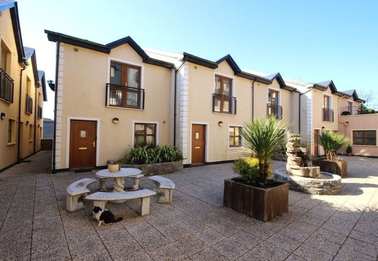 Townhouse in Clifden - No 2 Clifden Court  luxurious 2 bedroom townhouse 