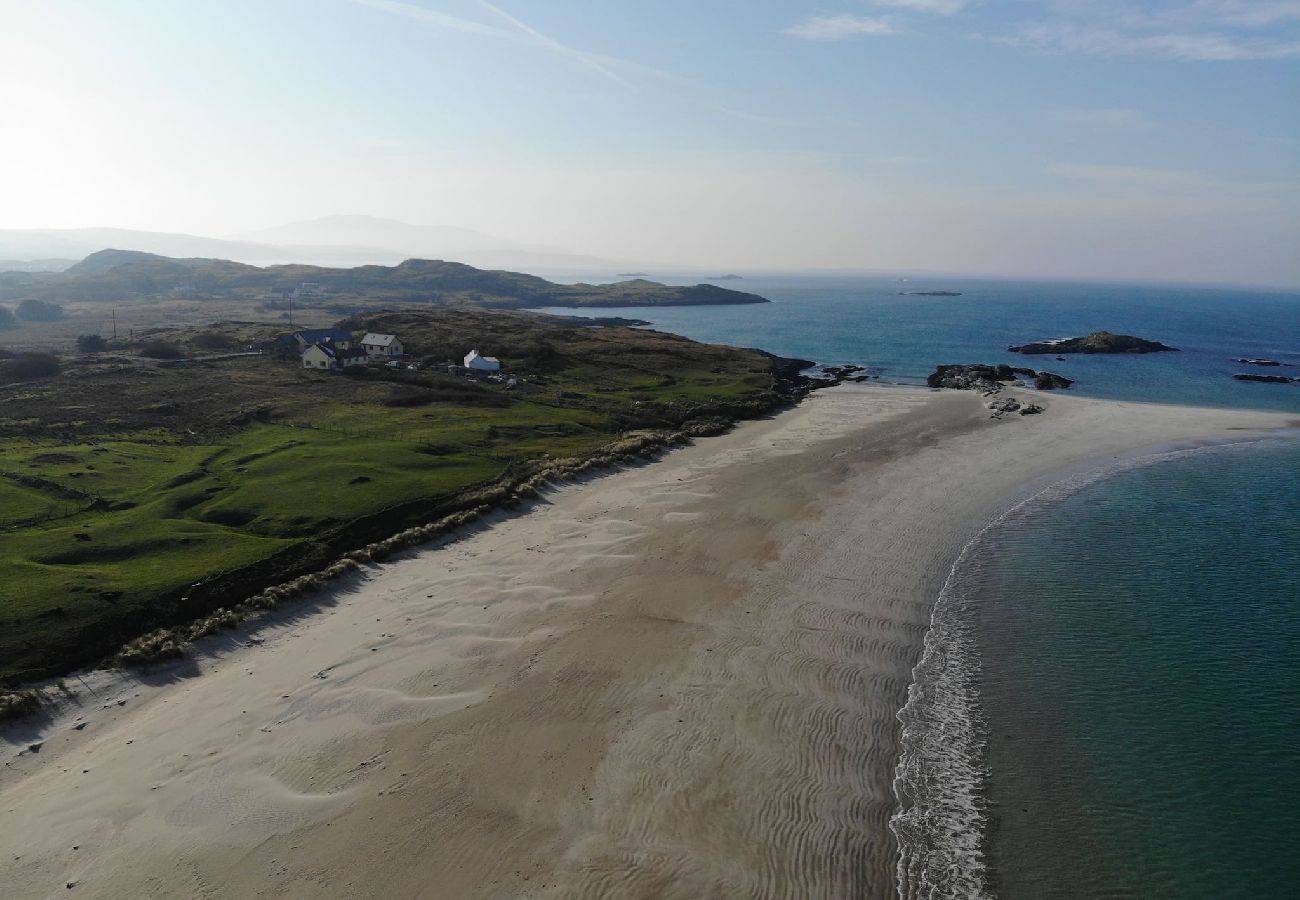 House in Clifden - Hillside House Set in a quiet & idyllic spot along the famous Bog Road