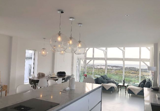House in Ballyconneely - Doleen Quay House is a luxuries holiday home 