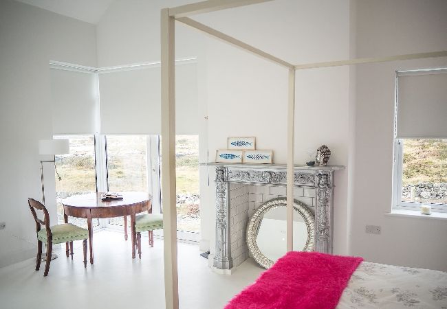 House in Ballyconneely - Doleen Quay House is a luxuries holiday home 