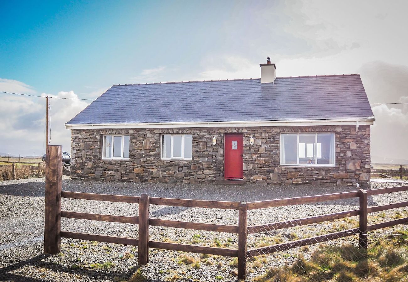 House in Cleggan - Atlantic Sunset,  Aughris is a home away from home