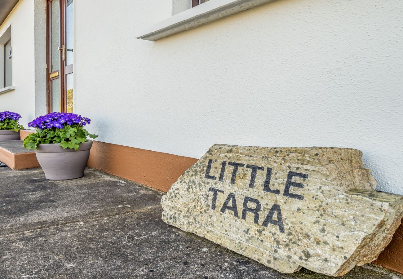 Bungalow in Ballyconneely - Little Tara an ideal location for family & friends