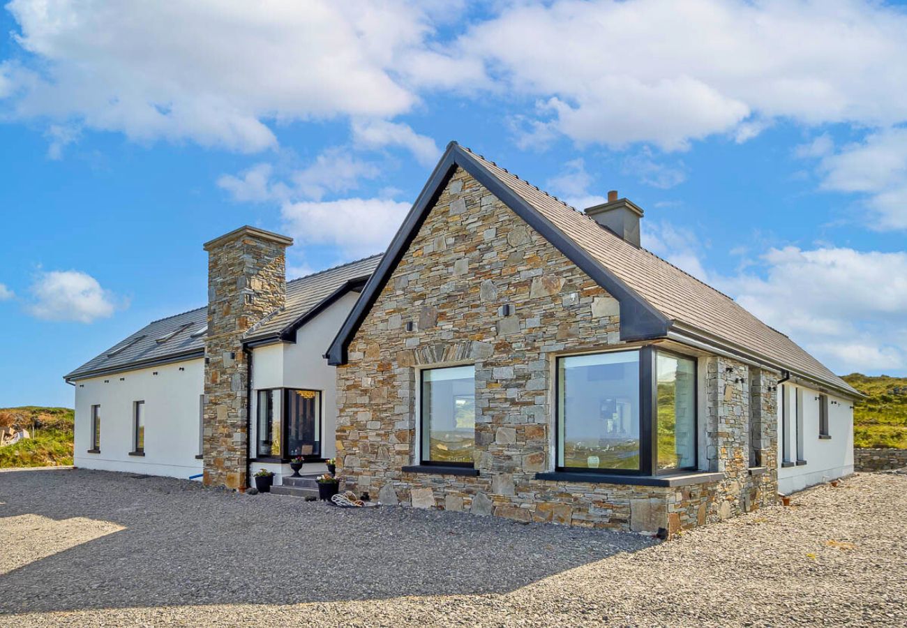 House in Ballyconneely - Sweet Garden - A memorable stay 