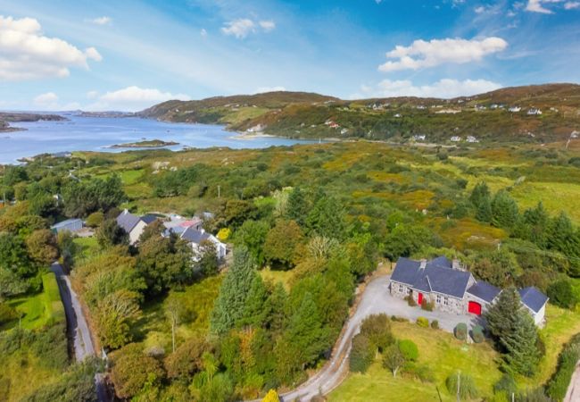 House in Clifden - Sycamore Cottage on the outskirts of Clifden 