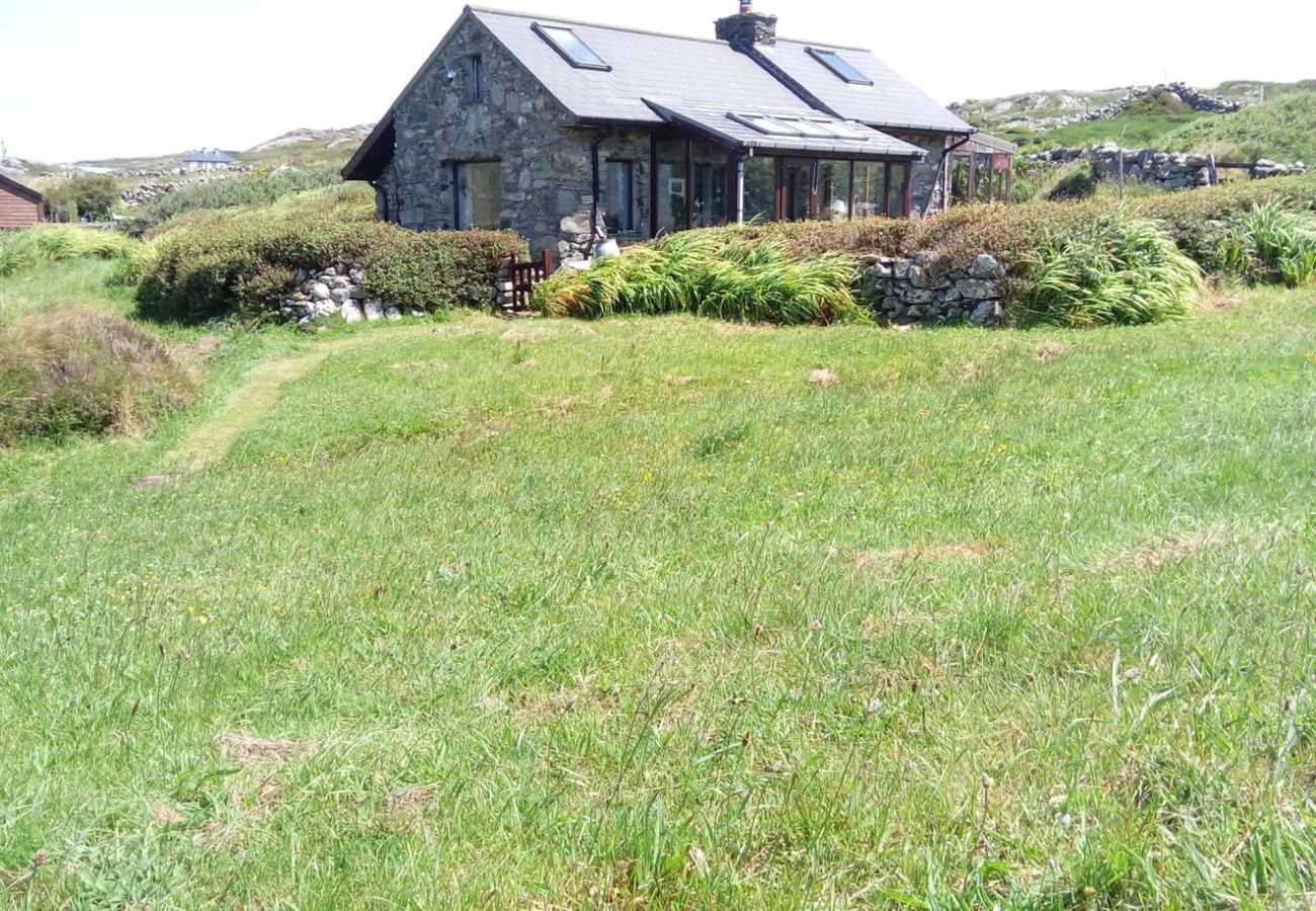 House in Clifden - Clochan