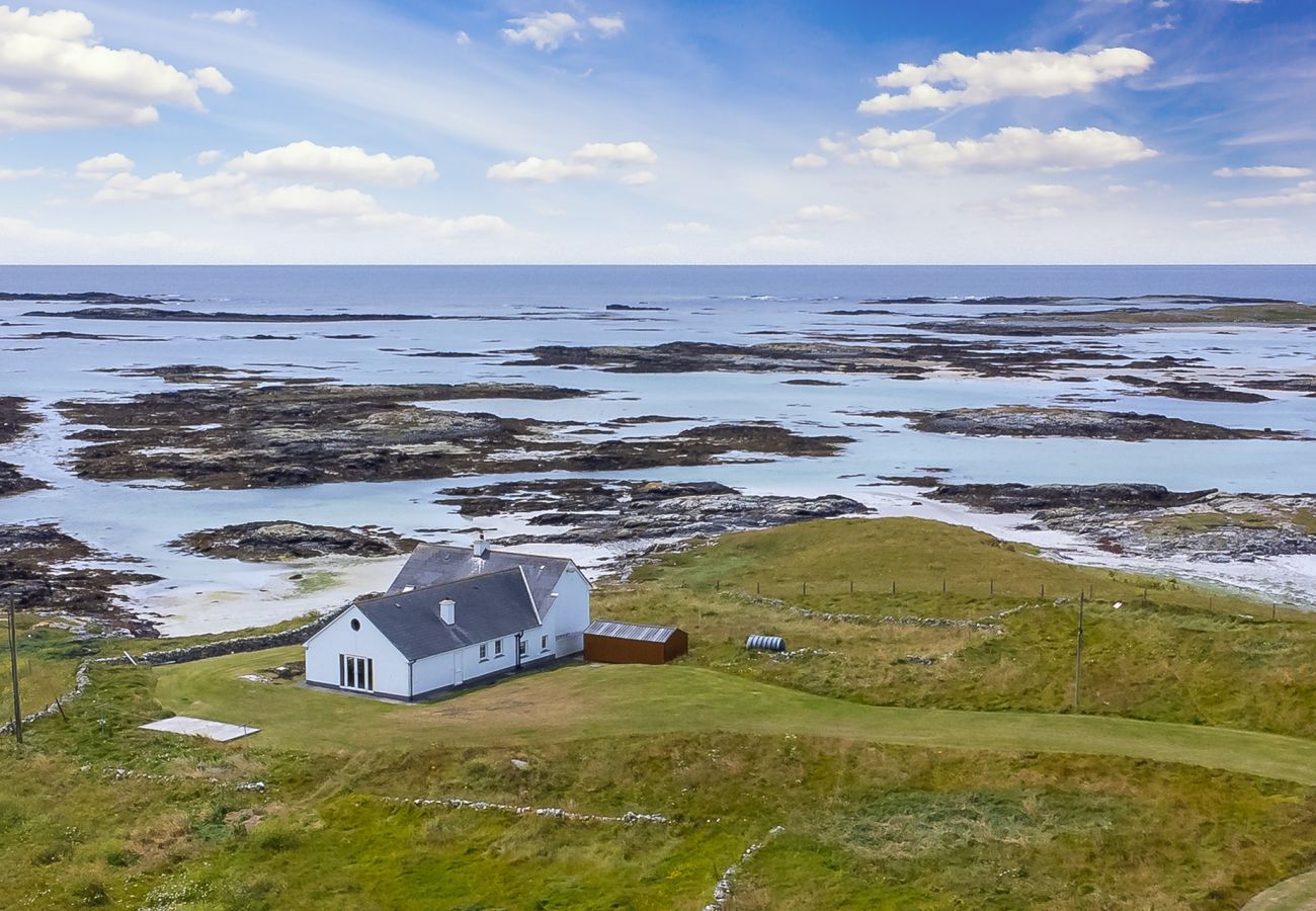 House in Ballyconneely - Beach House Luxury in Aillebrack 