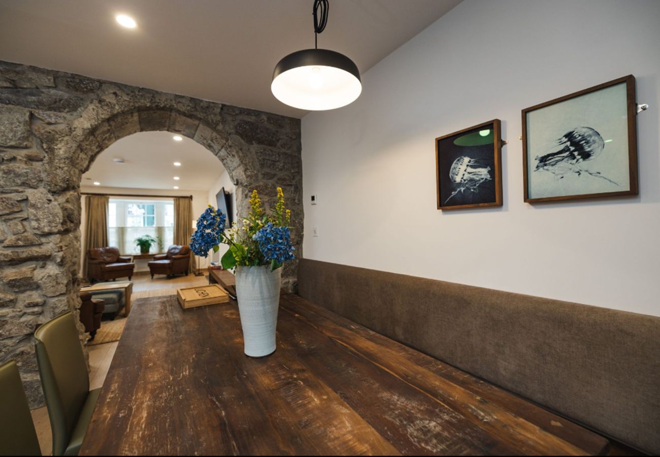 Cottage in Roundstone - Lichen Luxury Cottage - Within The Village 